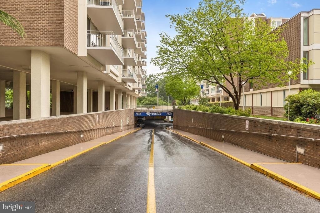 1425 4th Street Sw - Photo 4