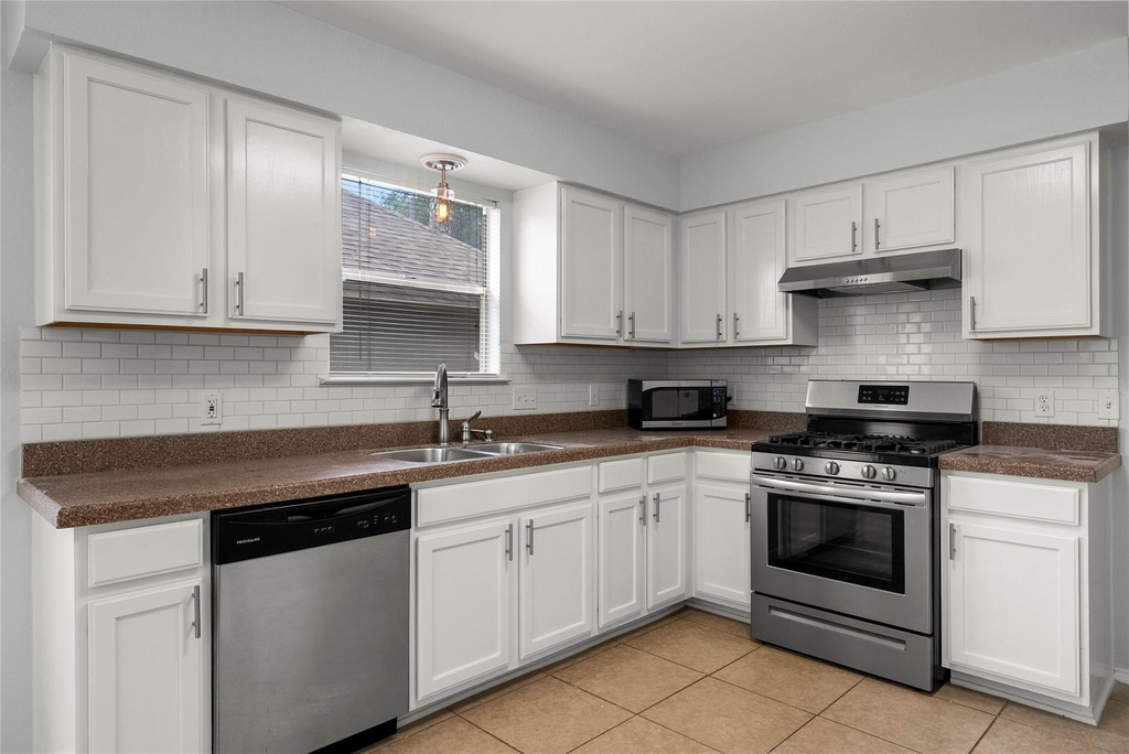 10410 Cayuse Cv - Photo 9