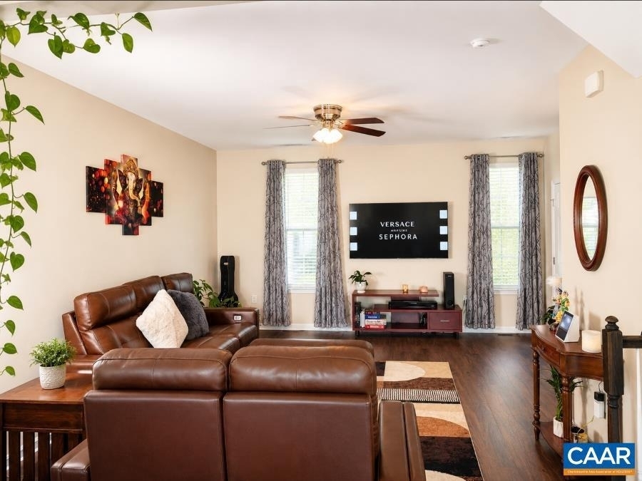 2046 Elm Tree Ct - Photo 5