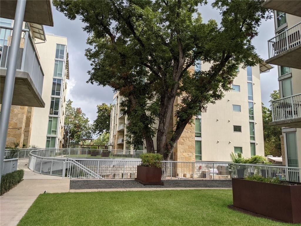 1600 Barton Springs Rd - Photo 33