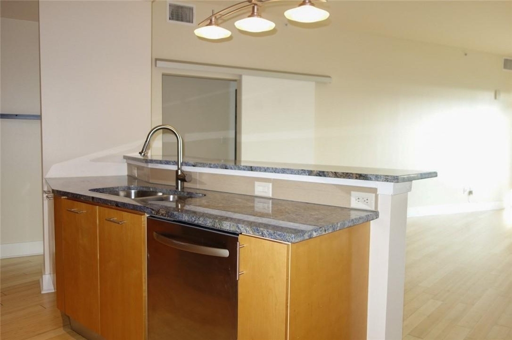 603 Davis St - Photo 5