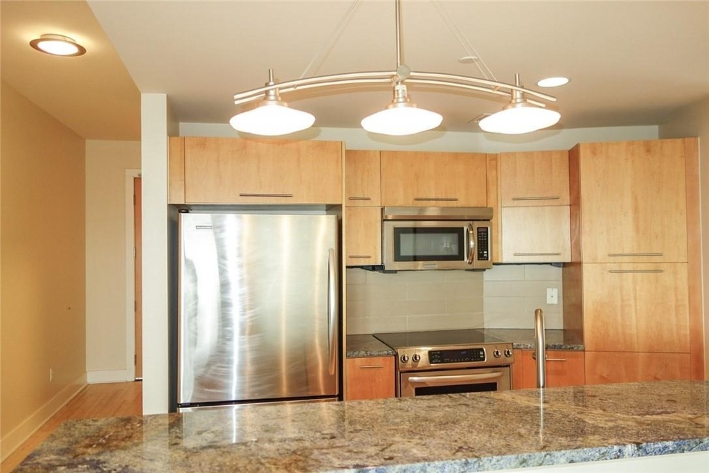 603 Davis St - Photo 3