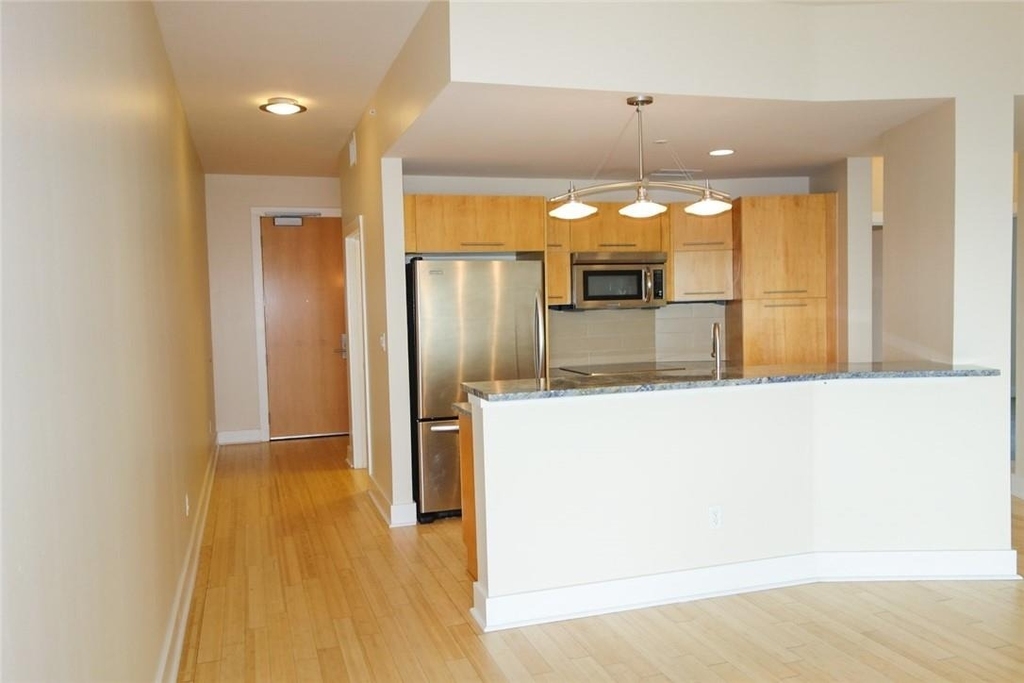 603 Davis St - Photo 2