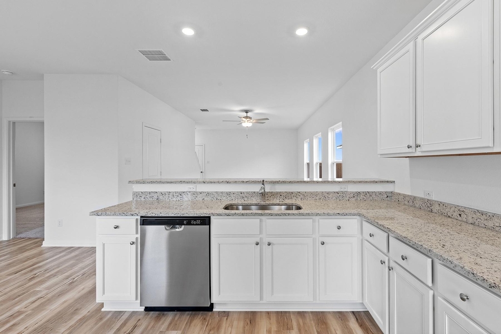 18416 Stellers Sea St - Photo 4