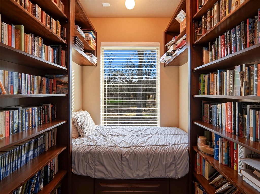 187 Territory Dr - Photo 4
