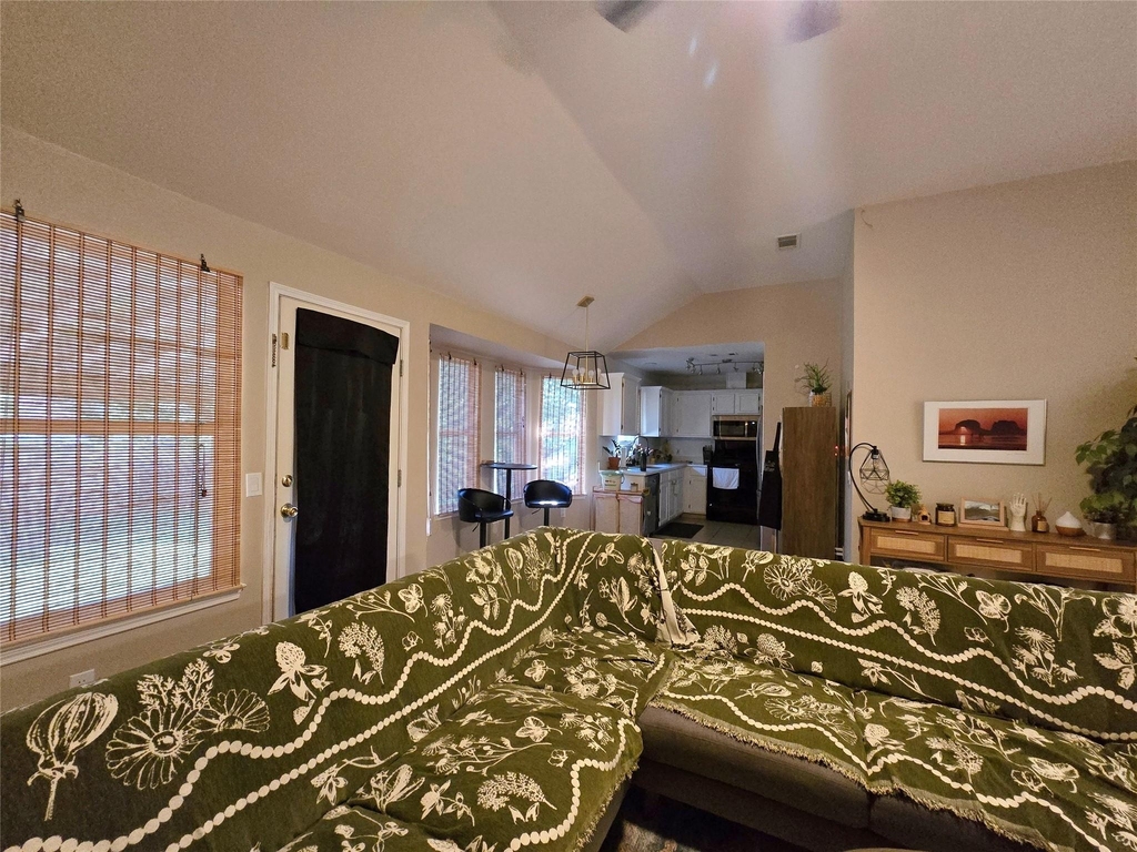 2303 Darnell Dr - Photo 27