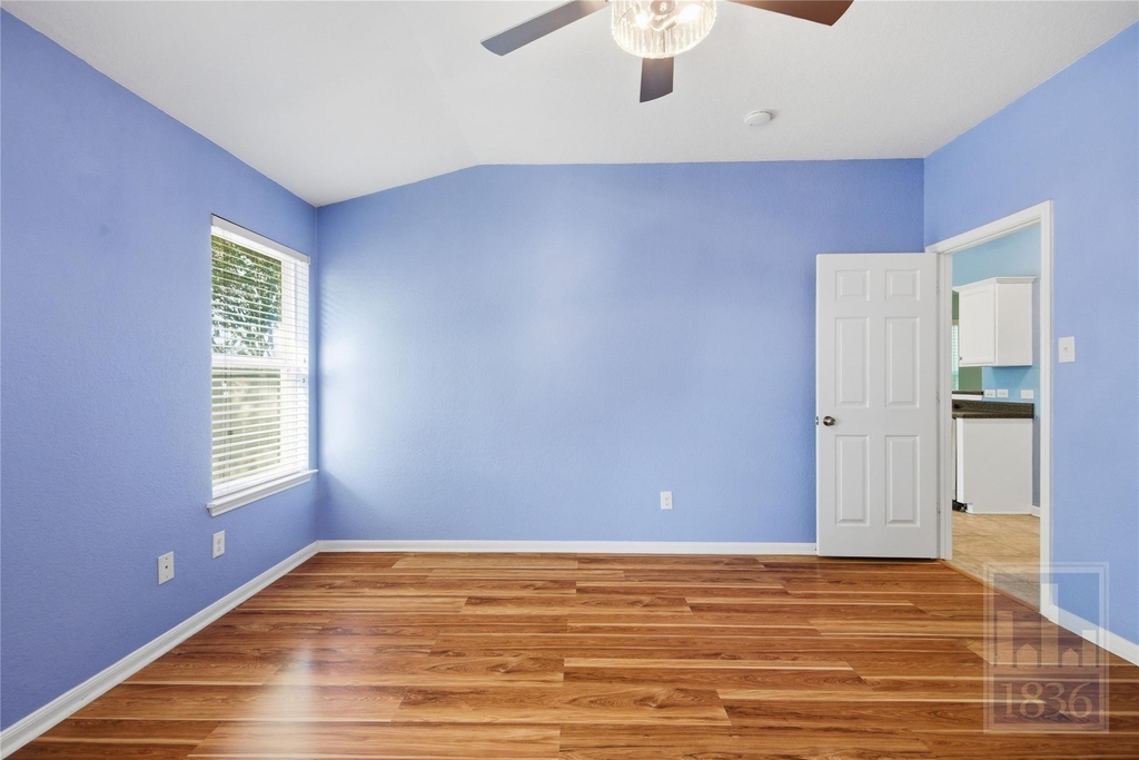 432 Thunderstorm Ave - Photo 9