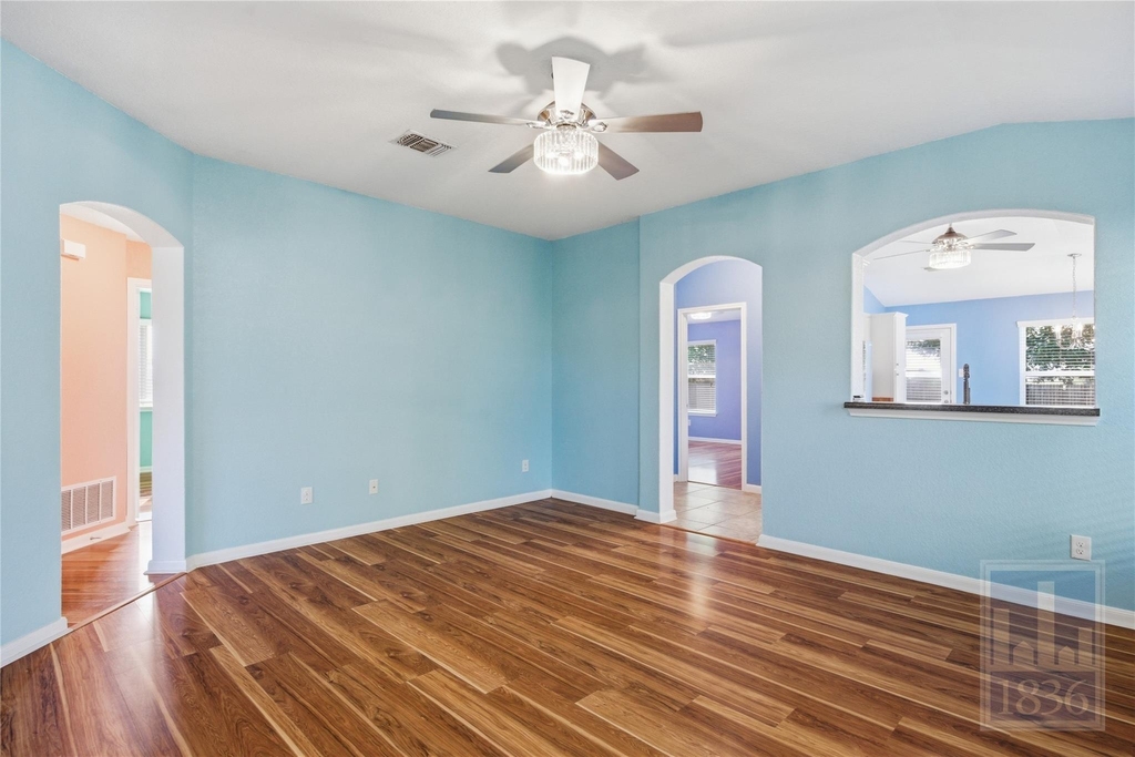 432 Thunderstorm Ave - Photo 3
