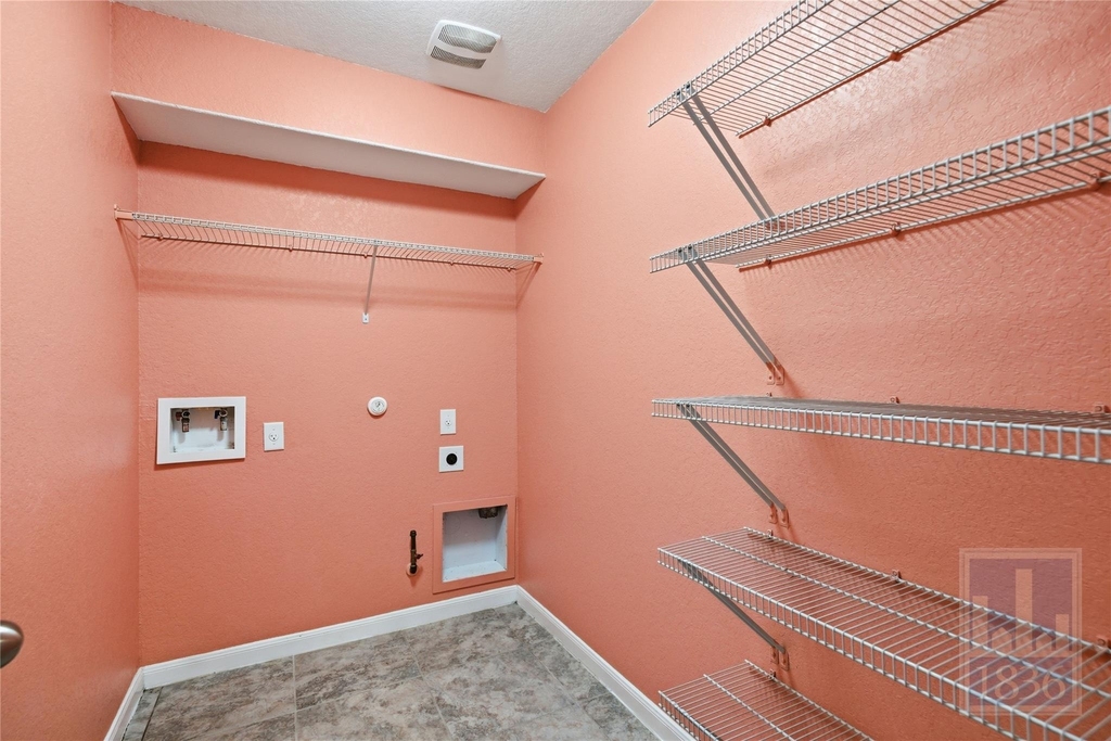 432 Thunderstorm Ave - Photo 18