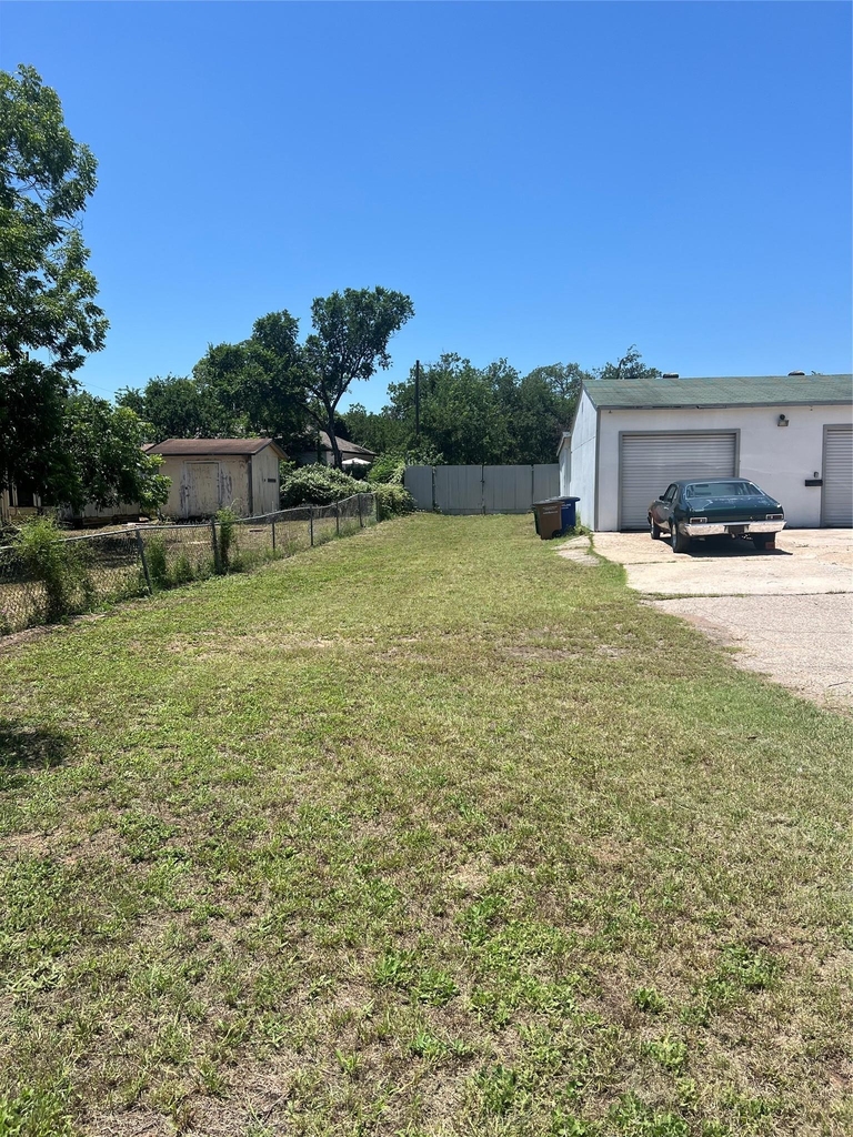 6405 Torres St - Photo 11