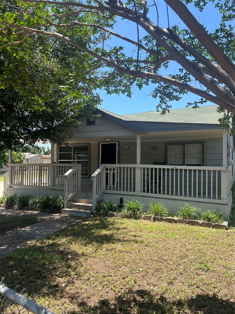 6405 Torres St - Photo 0