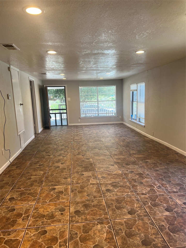 6405 Torres St - Photo 1