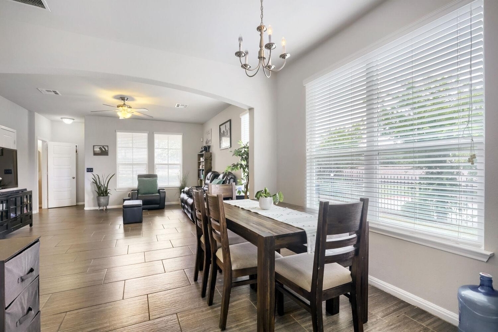 525 N Heatherwilde Blvd - Photo 6