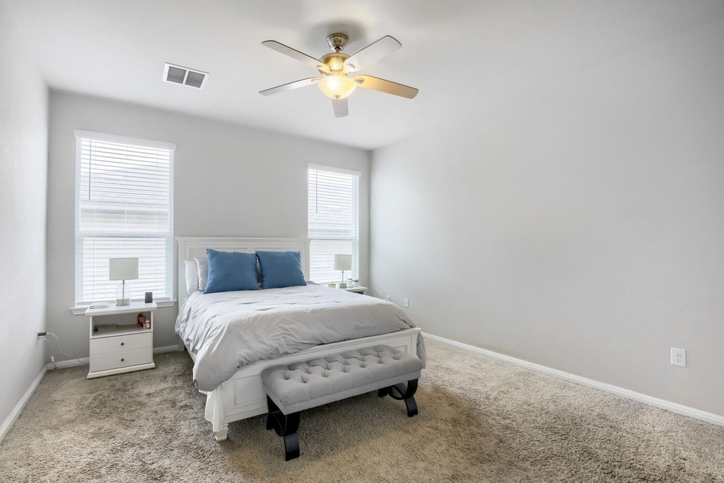 525 N Heatherwilde Blvd - Photo 11