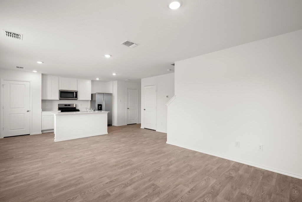 148 Garcia St - Photo 11