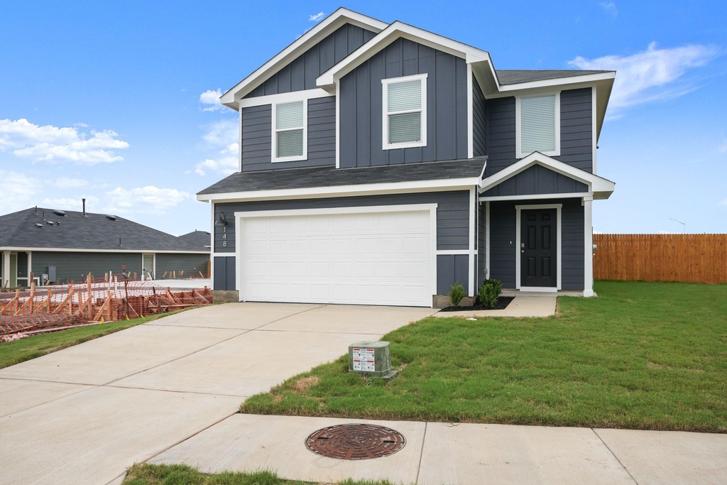 148 Garcia St - Photo 2