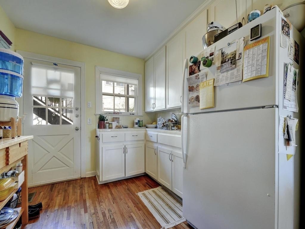2102 Enfield Rd - Photo 9