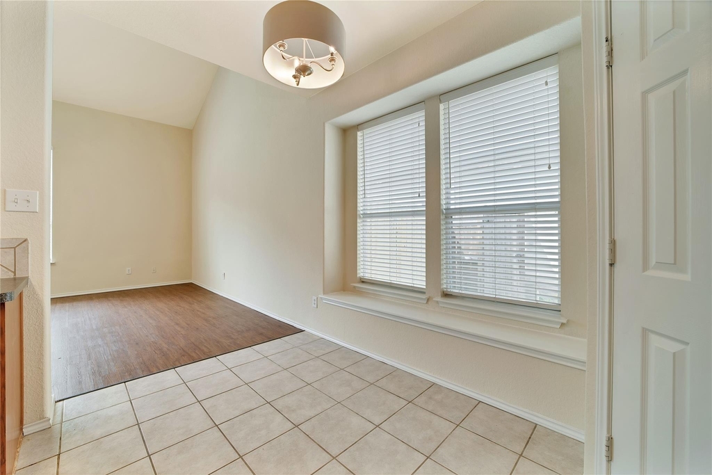 121 Park Ln - Photo 13