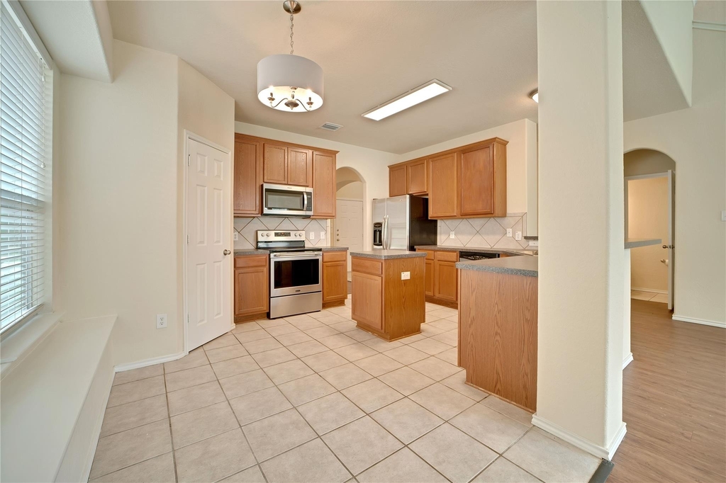 121 Park Ln - Photo 10