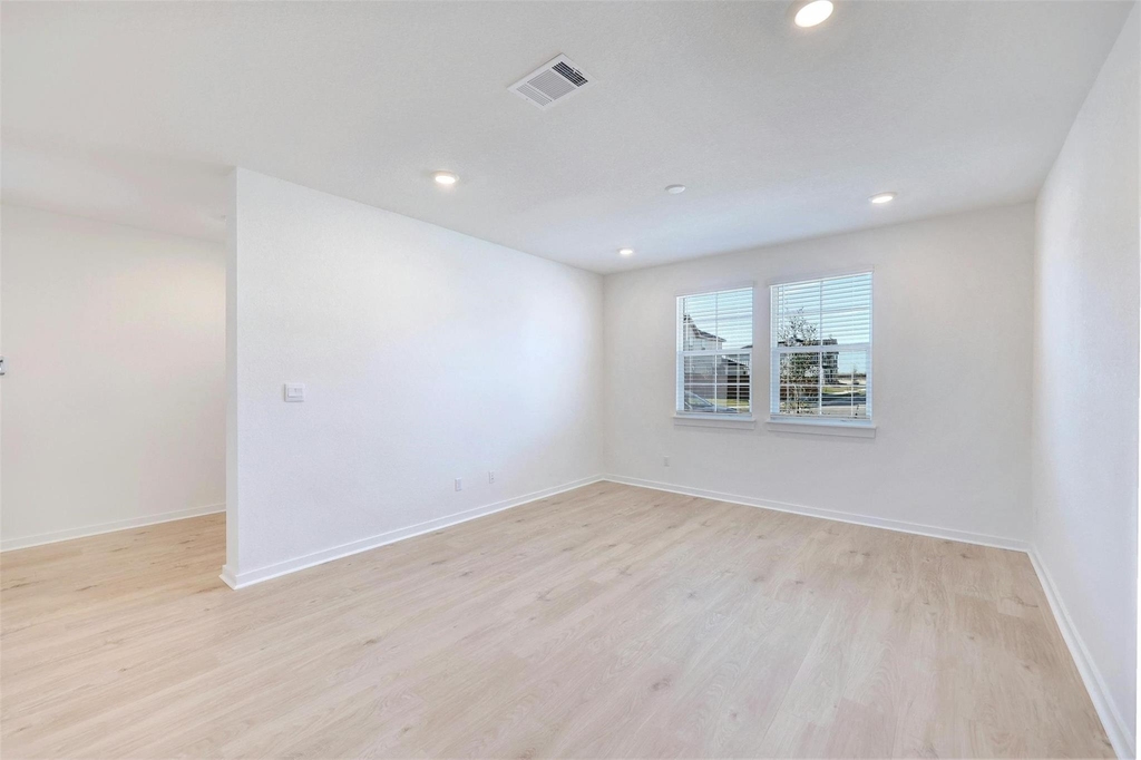 2301 Wallin Bradley Dr - Photo 5