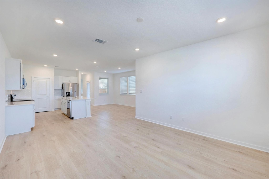 2301 Wallin Bradley Dr - Photo 6