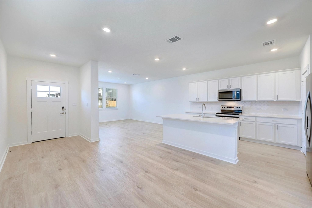 2301 Wallin Bradley Dr - Photo 13