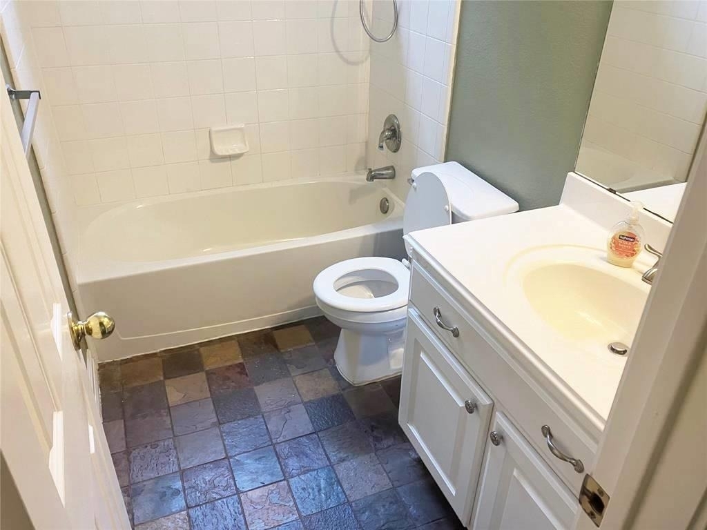 3208 Dawn Mesa Ct - Photo 17