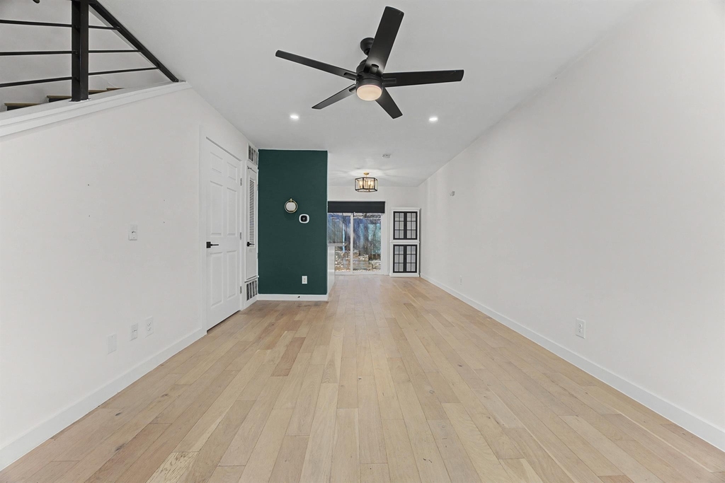 3806 Southridge Dr - Photo 1