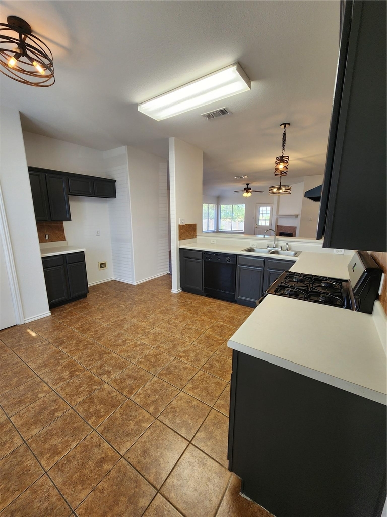 504 Texas Ave - Photo 11