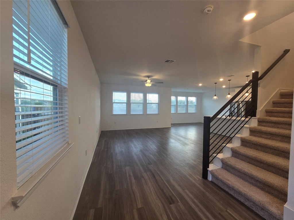 2913 Saint Regis Dr - Photo 2