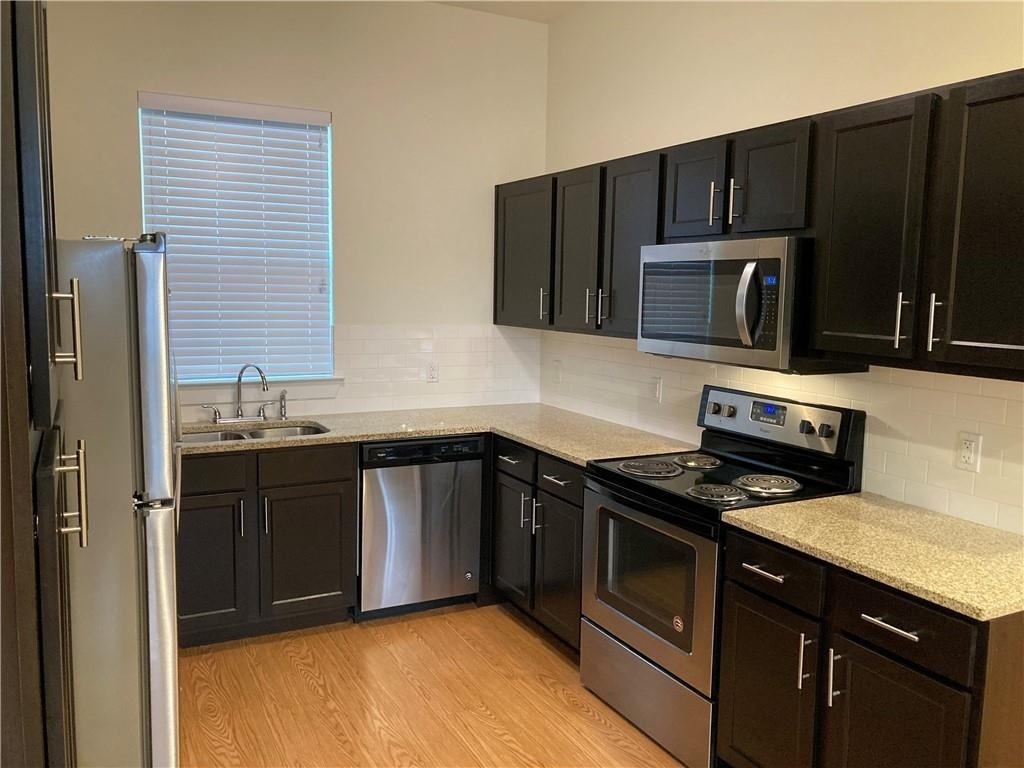 2400 Louis Henna Blvd - Photo 2