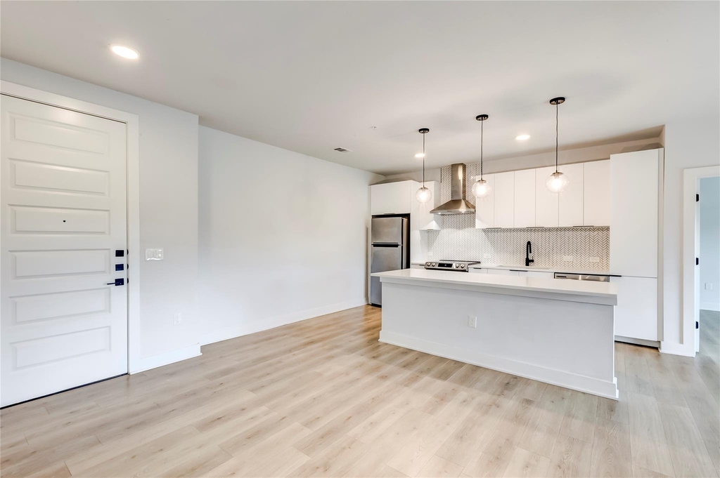 2500 Longview St - Photo 11
