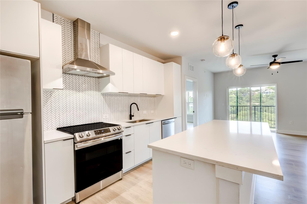 2500 Longview St - Photo 9