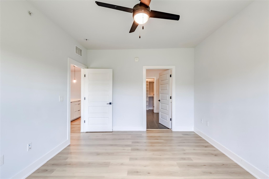 2500 Longview St - Photo 13