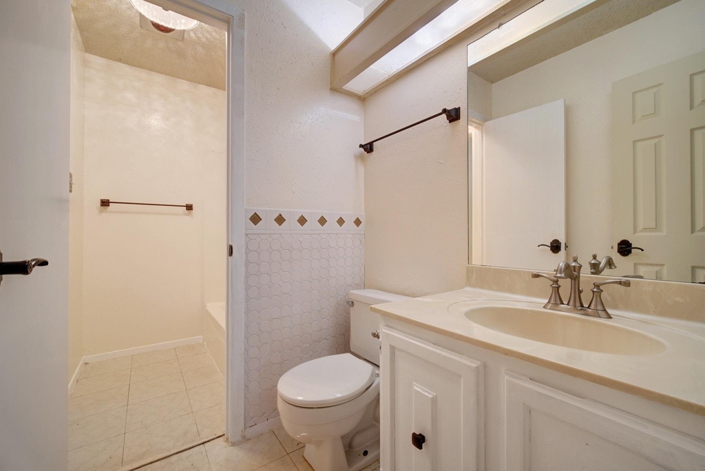 10509 Doering Ln - Photo 16