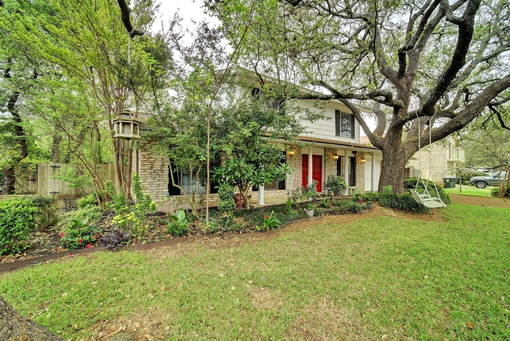 10509 Doering Ln - Photo 1