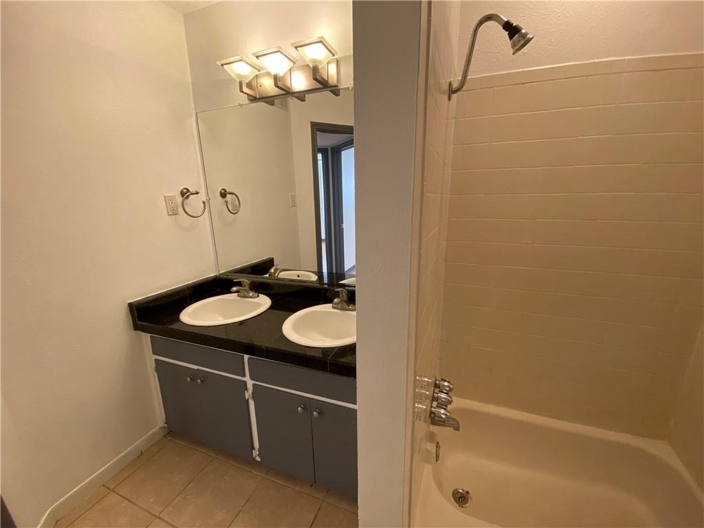 4306 Avenue A - Photo 13