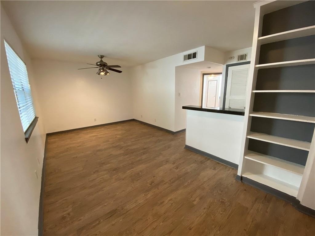 4306 Avenue A - Photo 5