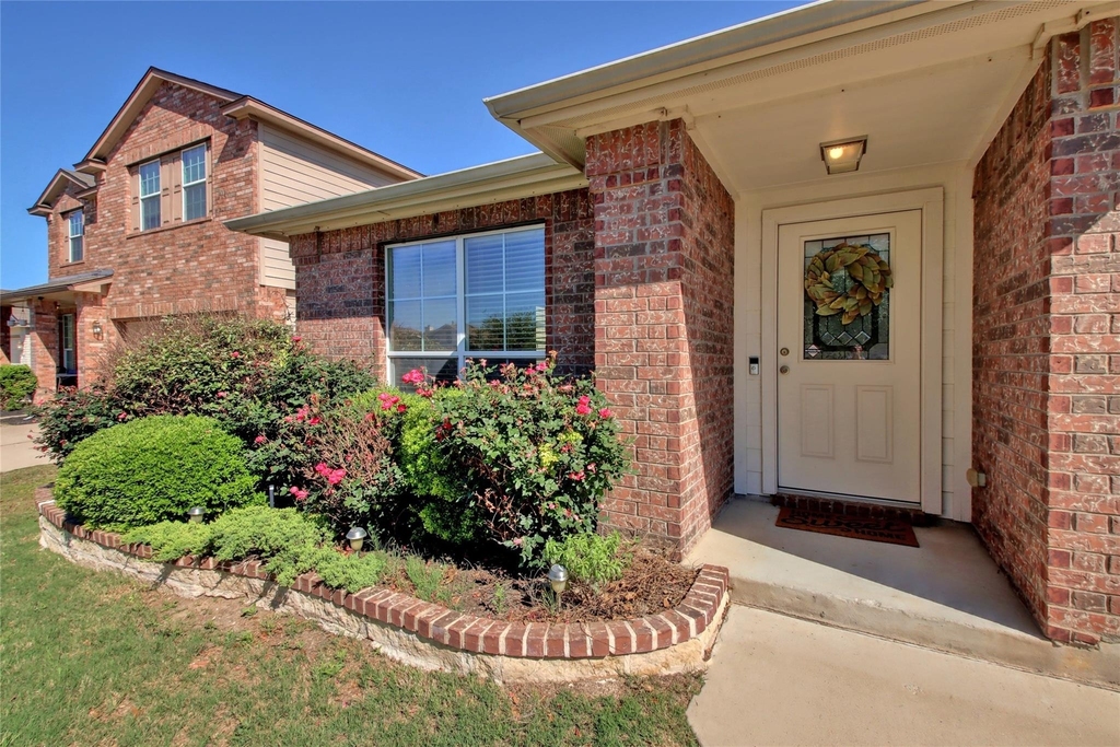 2731 Herrington Cv - Photo 3