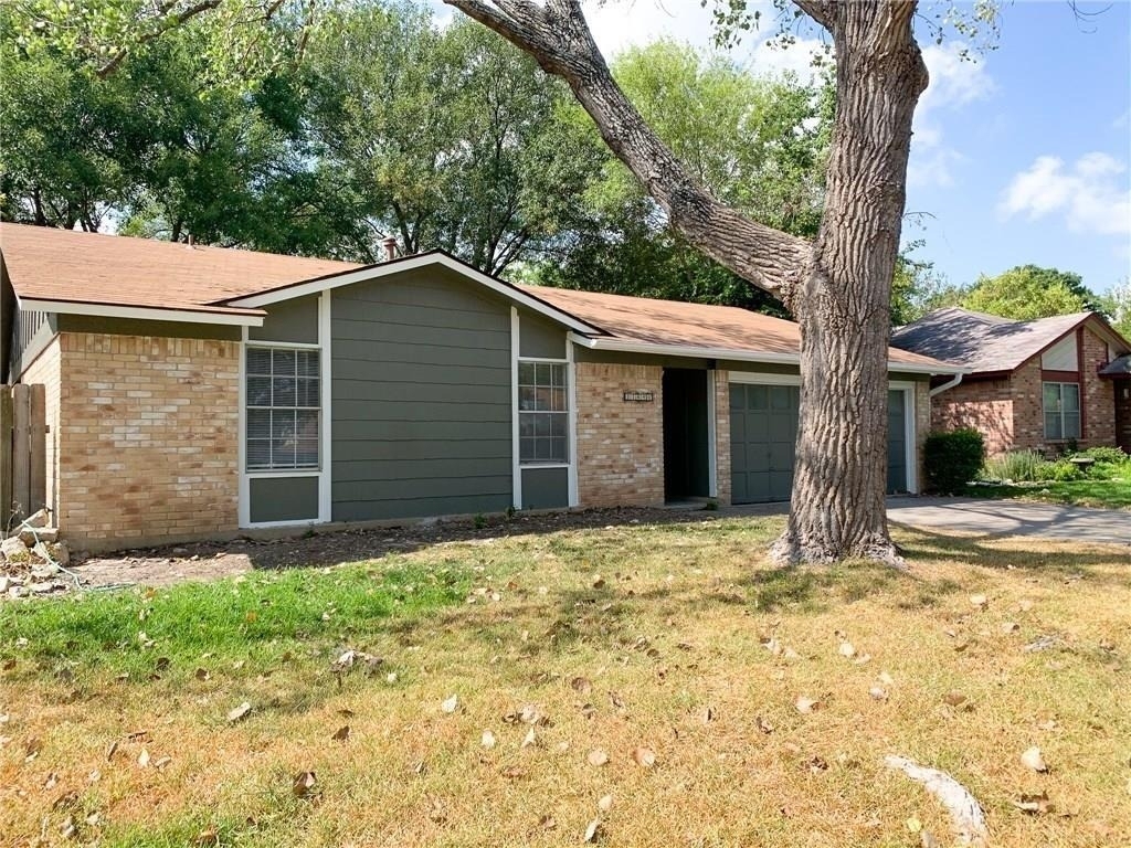 11640 Parkfield Dr - Photo 1