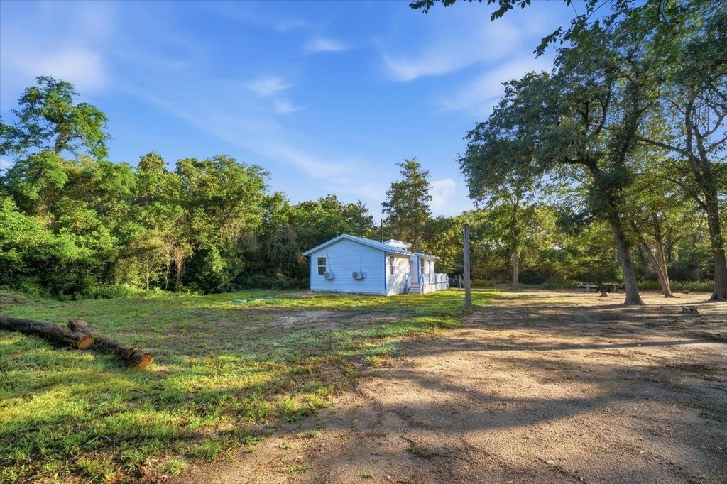 877 Yaupon Dr - Photo 23