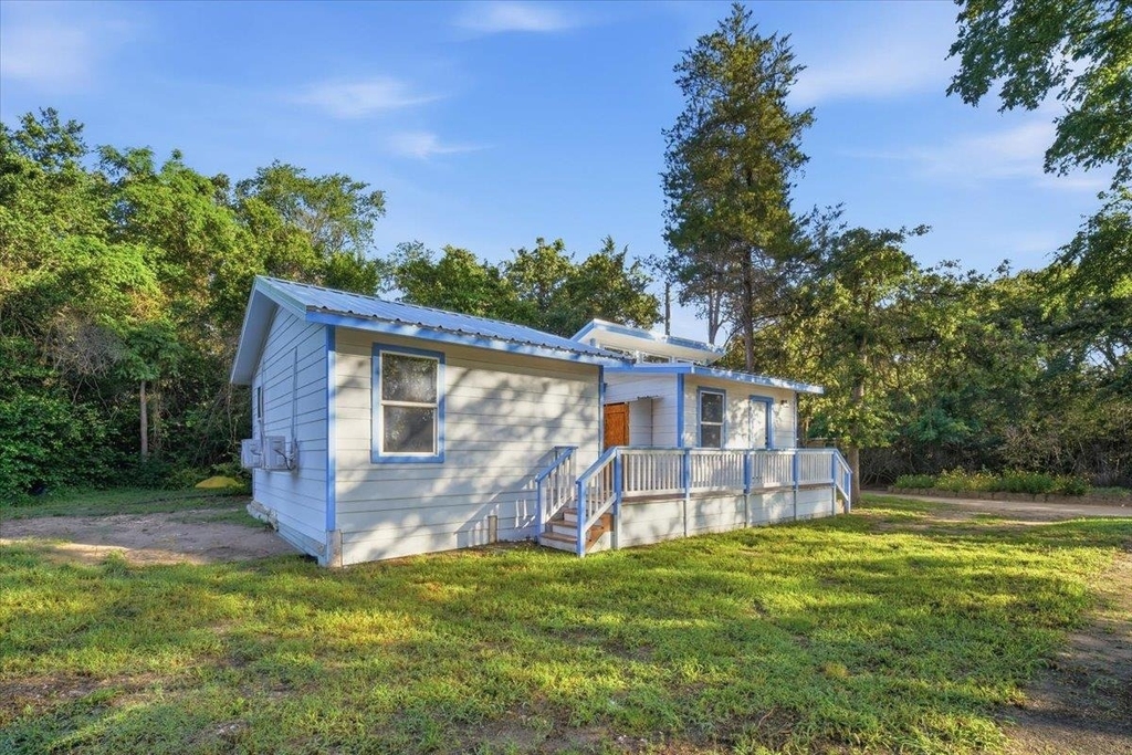 877 Yaupon Dr - Photo 21