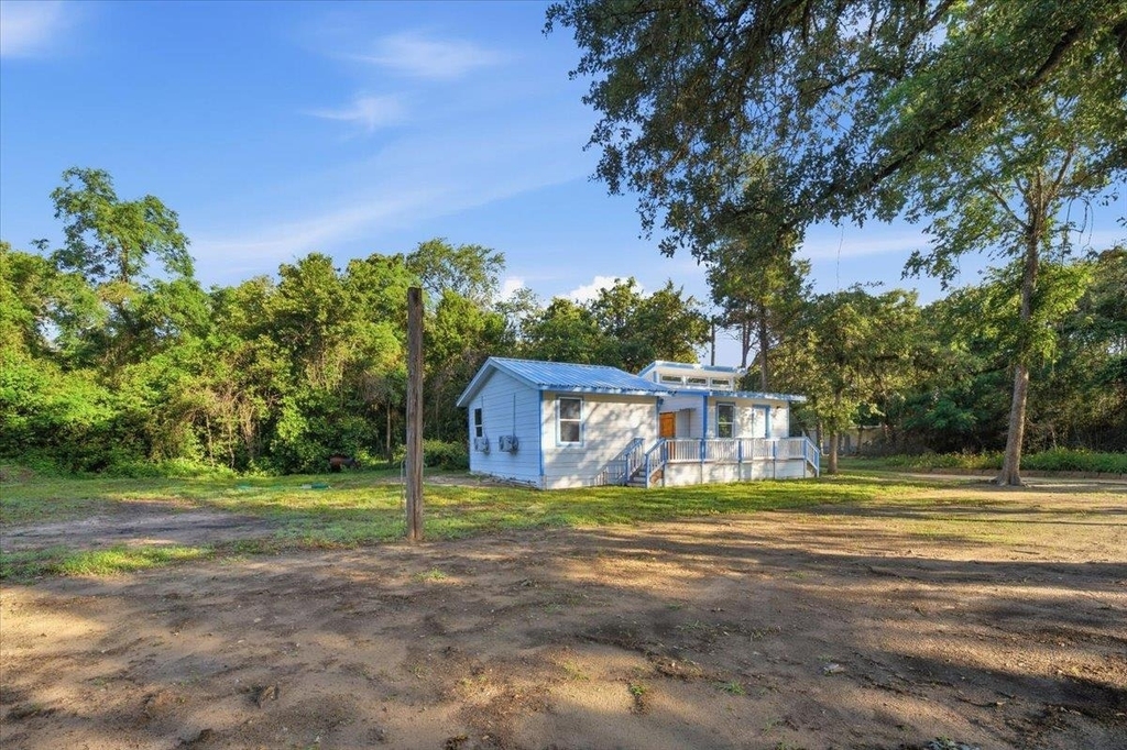 877 Yaupon Dr - Photo 24