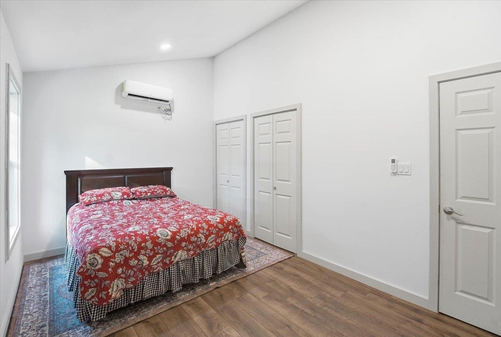 877 Yaupon Dr - Photo 15