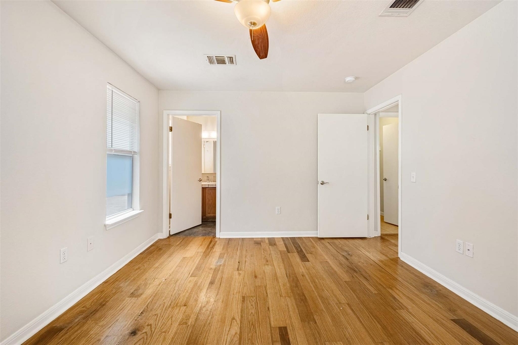 1502 Garden St - Photo 17