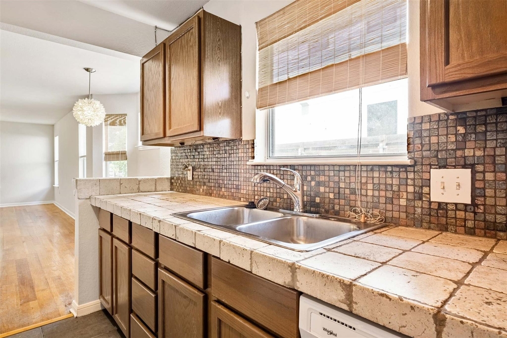 1502 Garden St - Photo 13