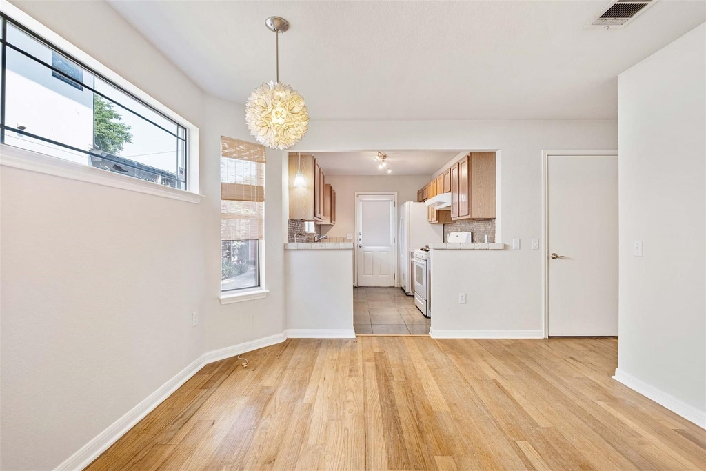 1502 Garden St - Photo 10
