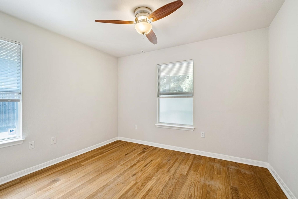 1502 Garden St - Photo 6