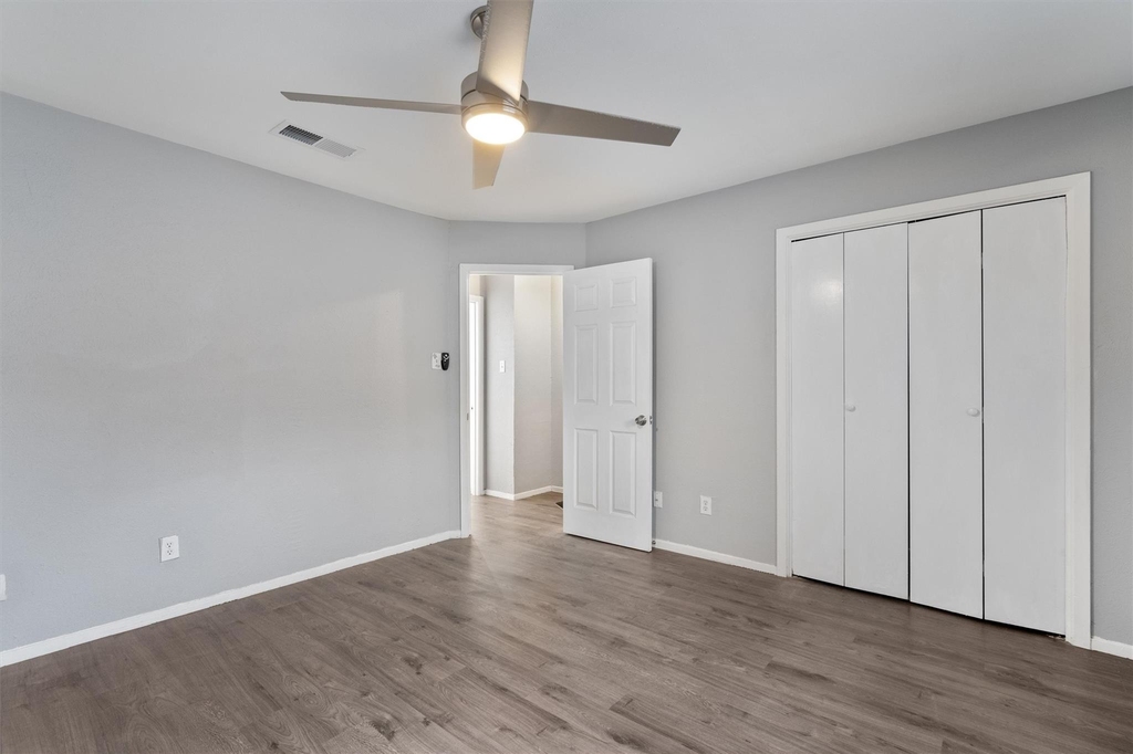 3415 Menchaca Road - Photo 11