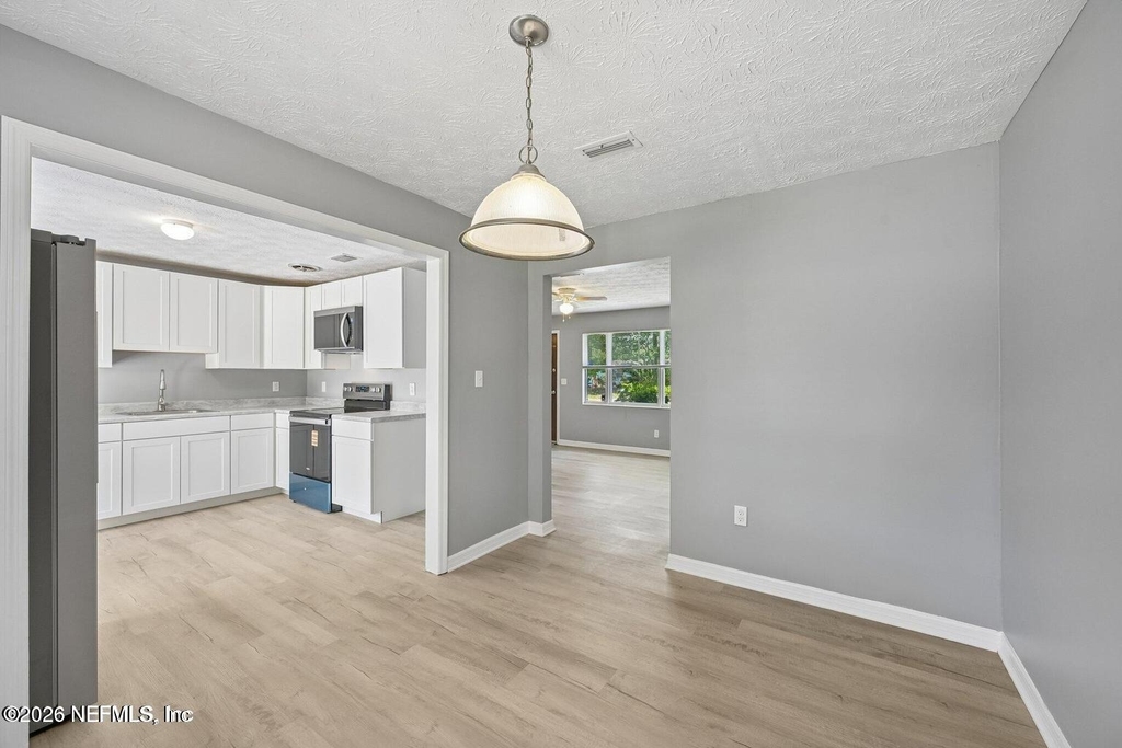 8032 Lourdes Drive S - Photo 6